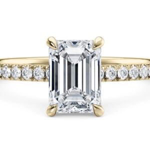 aria esmeralda banda rosa