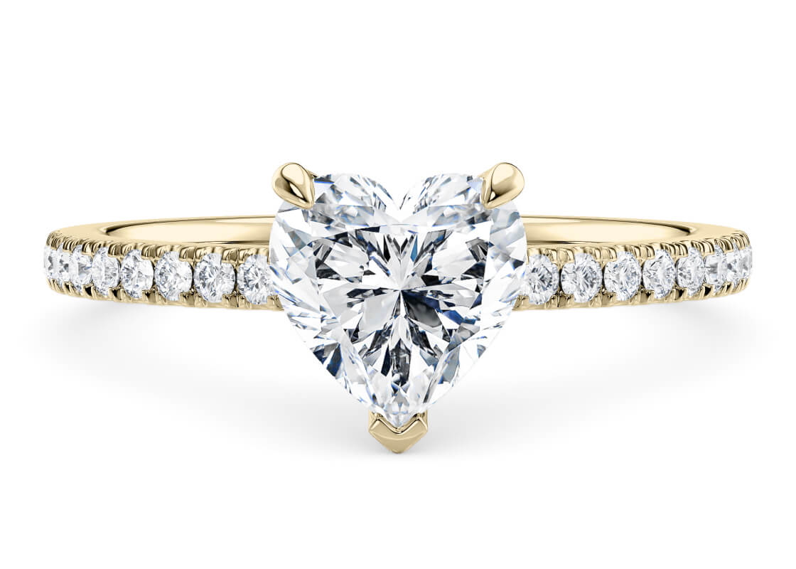 aria banda corazón blanco