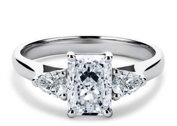 barcelona radiant trilogía rosa