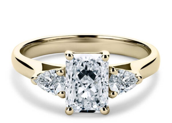 barcelona radiant trilogía rosa